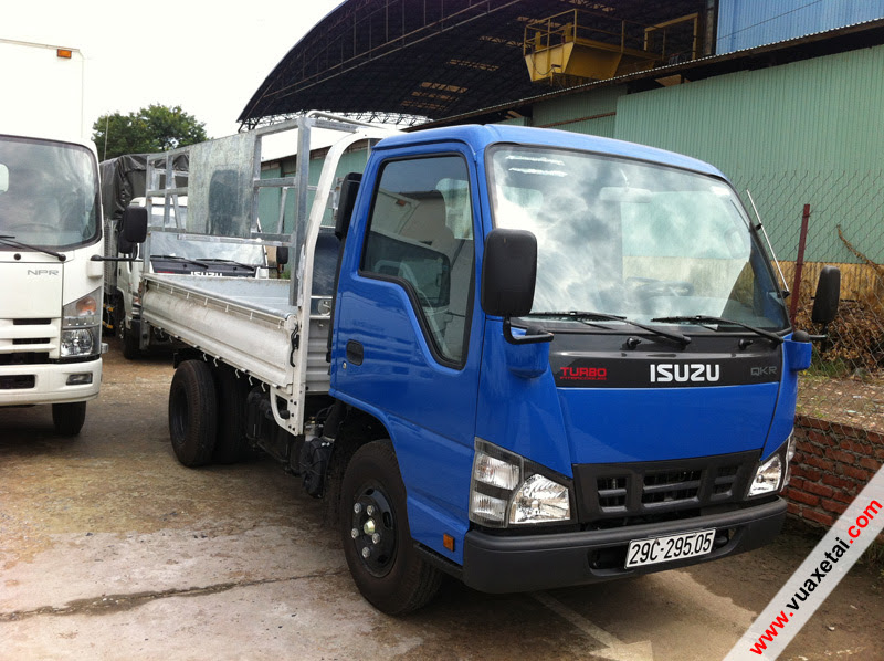 xe tai isuzu 1t4 thung cho ga
