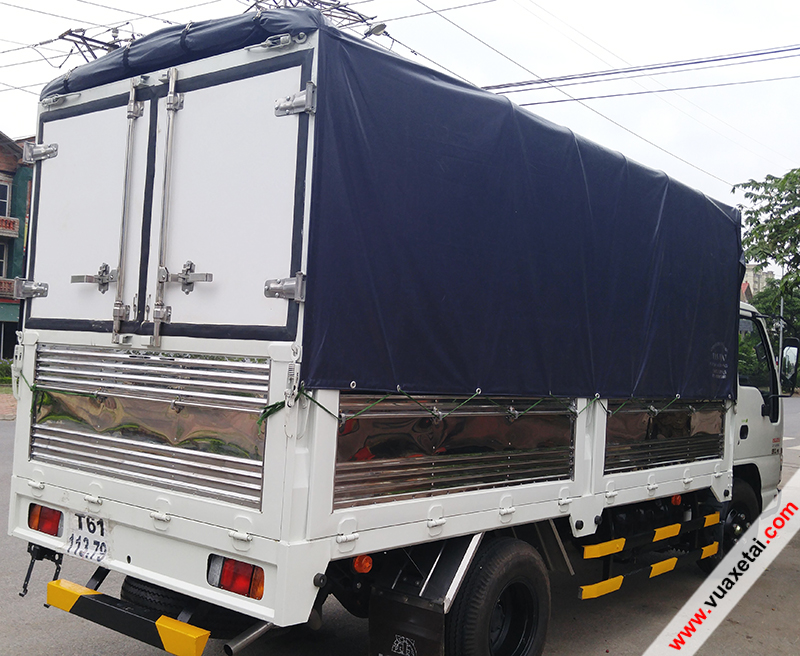 isuzu_2t2_thung_mui_bat_2