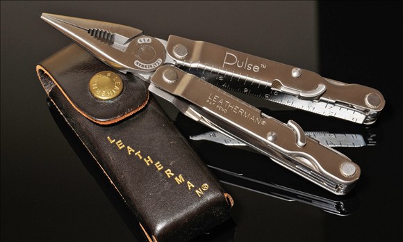 Trang bị đèn pin cho xe ôtô